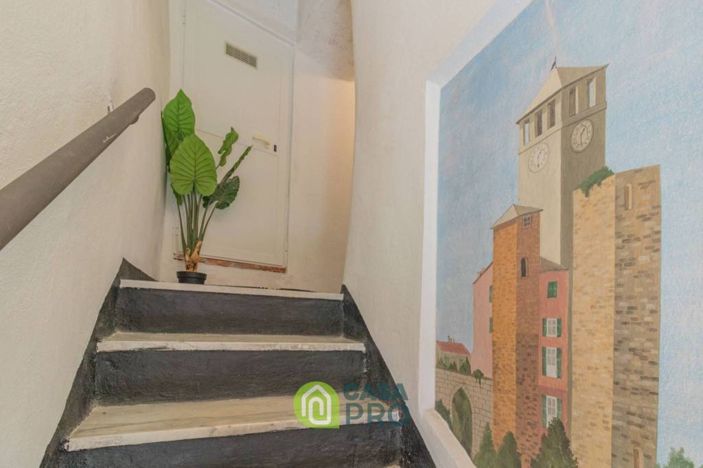 appartamento in vendita a Savona in zona Centro Storico