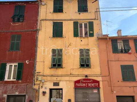 appartamento in vendita a Savona in zona Galleria Ranco