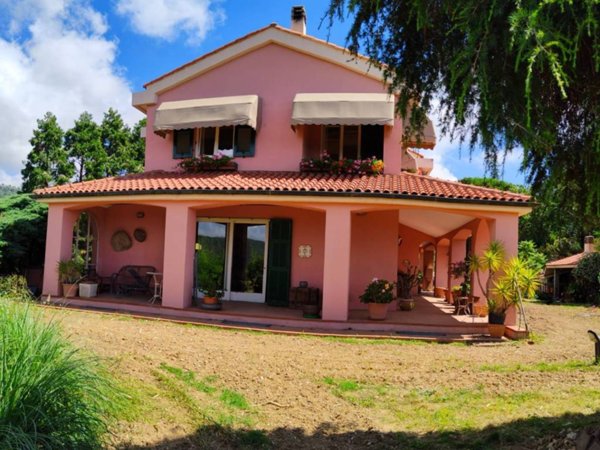 casa indipendente in vendita a Savona in zona Marmorassi