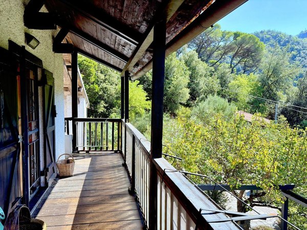 casa indipendente in vendita a Savona in zona Marmorassi