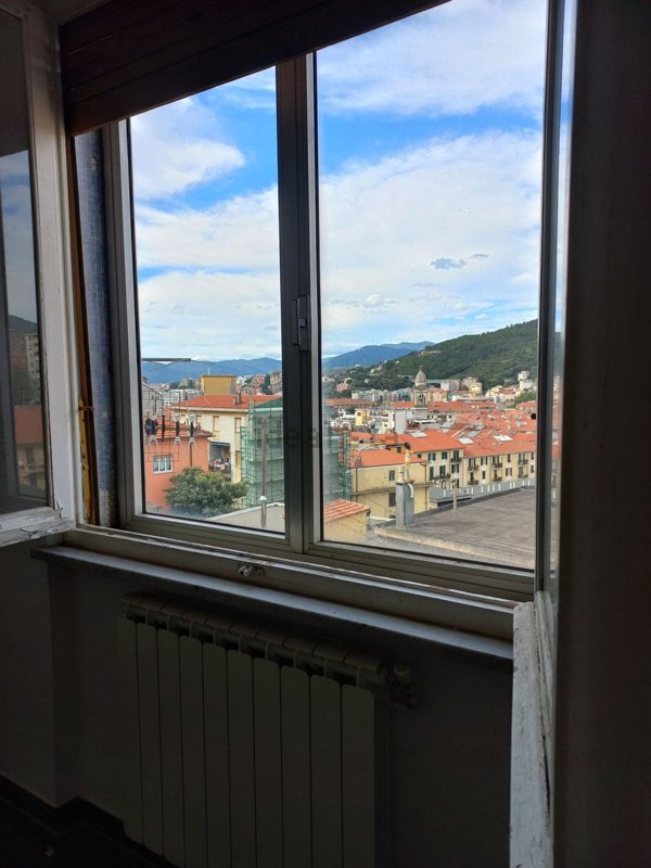 appartamento in vendita a Savona in zona Centro Storico