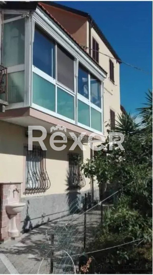 casa indipendente in vendita a Savona in zona Marmorassi