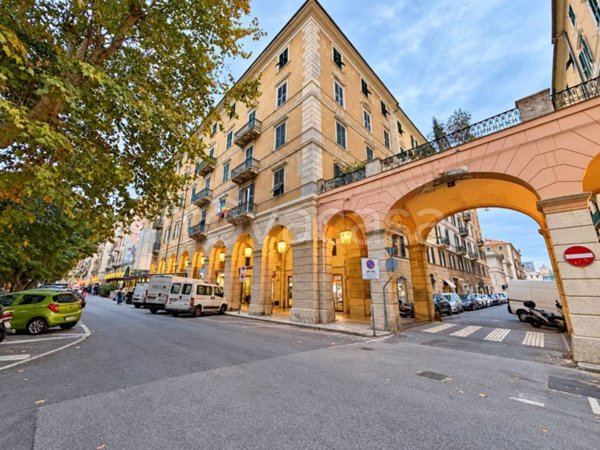 appartamento in vendita a Savona in zona Centro Storico