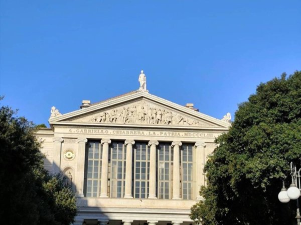 appartamento in vendita a Savona in zona Centro Storico