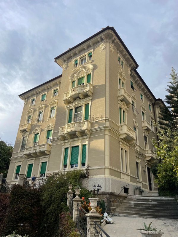 appartamento in vendita a Savona in zona Centro Storico