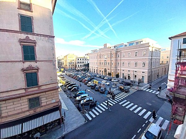 appartamento in vendita a Savona in zona Centro Storico