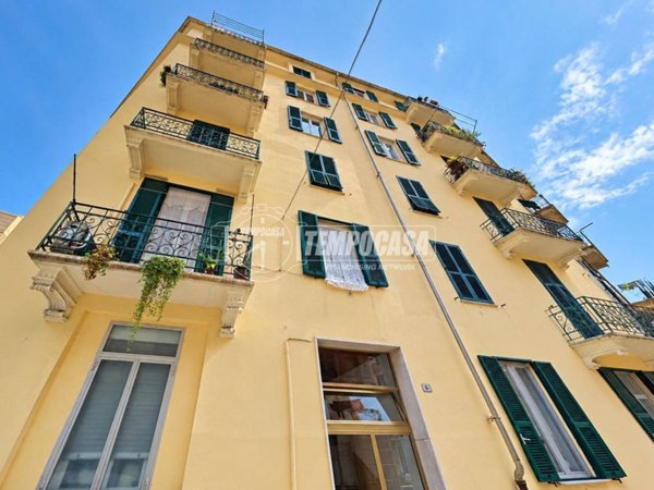appartamento in vendita a Savona in zona Centro Storico