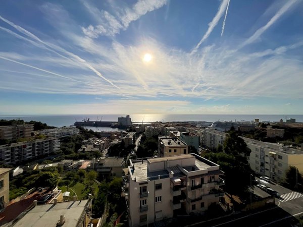 appartamento in vendita a Savona in zona Galleria Ranco