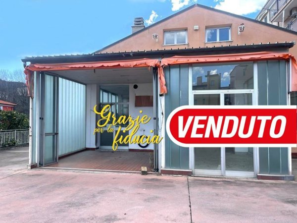casa indipendente in vendita a Spotorno