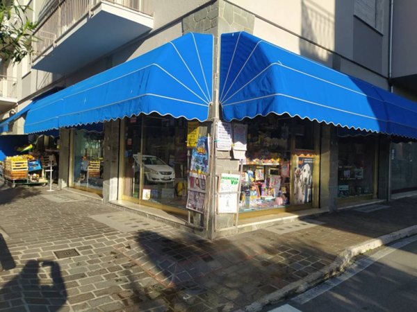 negozio in vendita a Spotorno