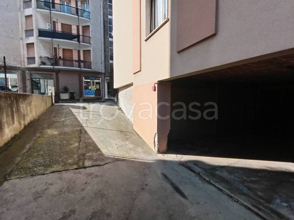 box auto in vendita a Spotorno in zona Prelo