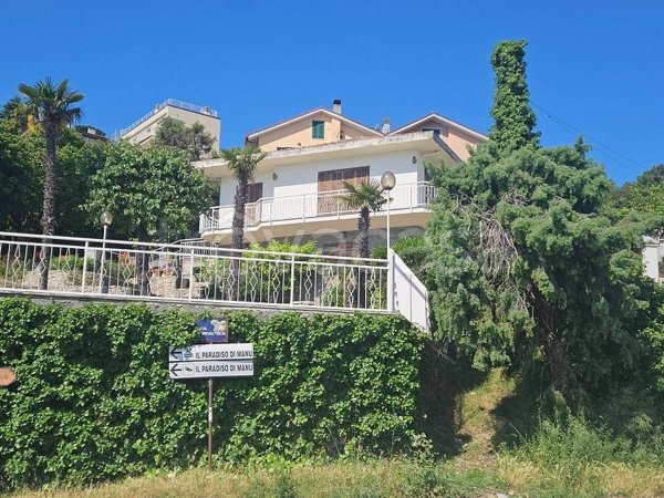 casa indipendente in vendita a Spotorno