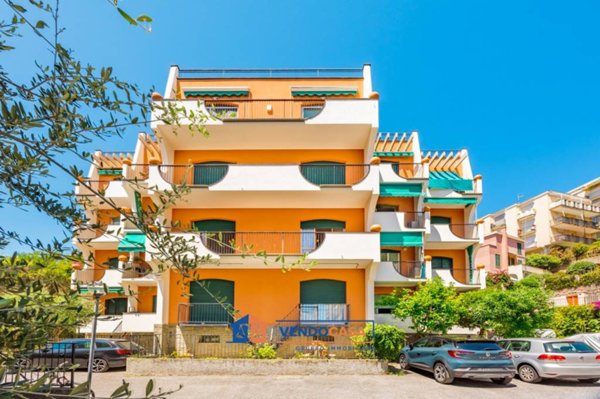 appartamento in vendita a Spotorno in zona Prelo