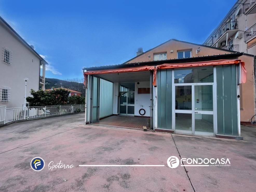 casa indipendente in vendita a Spotorno