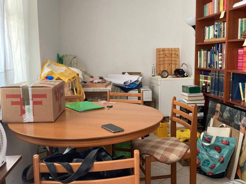 negozio in vendita a Spotorno