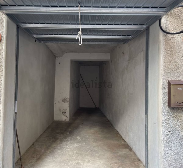 locale di sgombero in vendita a Spotorno