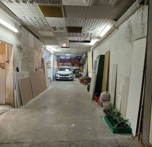 negozio in vendita a Spotorno