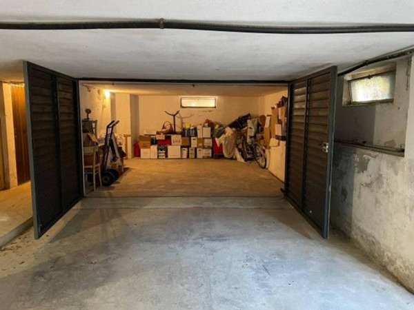 negozio in vendita a Spotorno