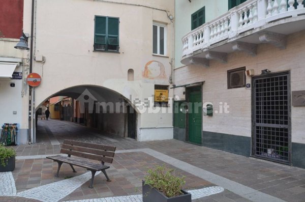locale commerciale in vendita a Spotorno