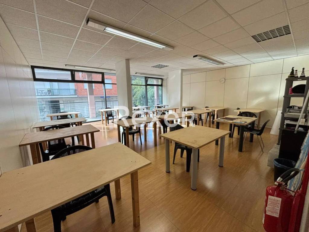 ufficio in vendita a Spotorno in zona Prelo
