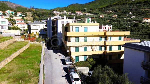 appartamento in vendita a Spotorno in zona Prelo