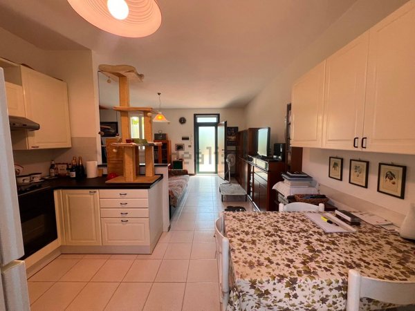 casa indipendente in vendita a Spotorno in zona Prelo