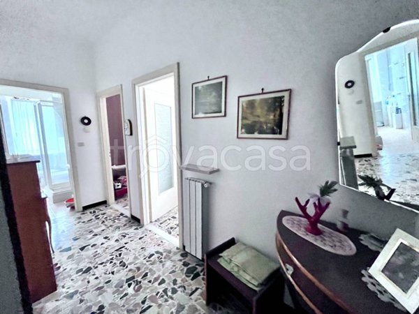 appartamento in vendita a Spotorno in zona Prelo