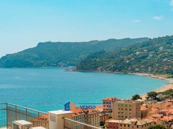 appartamento in vendita a Spotorno in zona Prelo