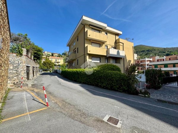 appartamento in vendita a Spotorno in zona Prelo