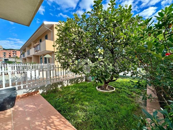 casa indipendente in vendita a Spotorno in zona Prelo