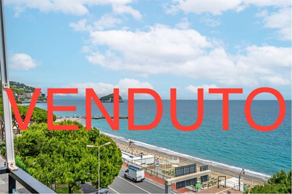 appartamento in vendita a Spotorno in zona Prelo