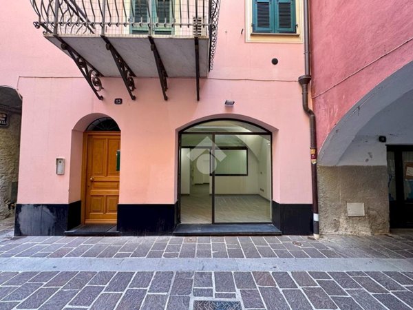 casa indipendente in vendita a Spotorno