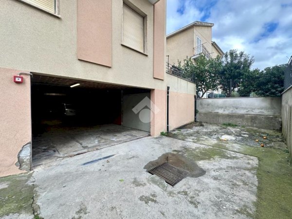 box auto in vendita a Spotorno in zona Prelo