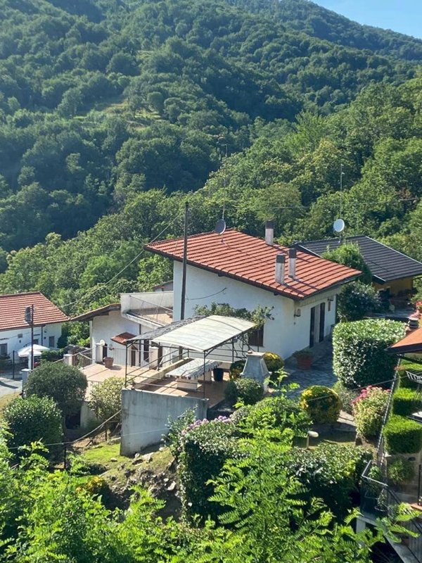 casa indipendente in vendita a Stella
