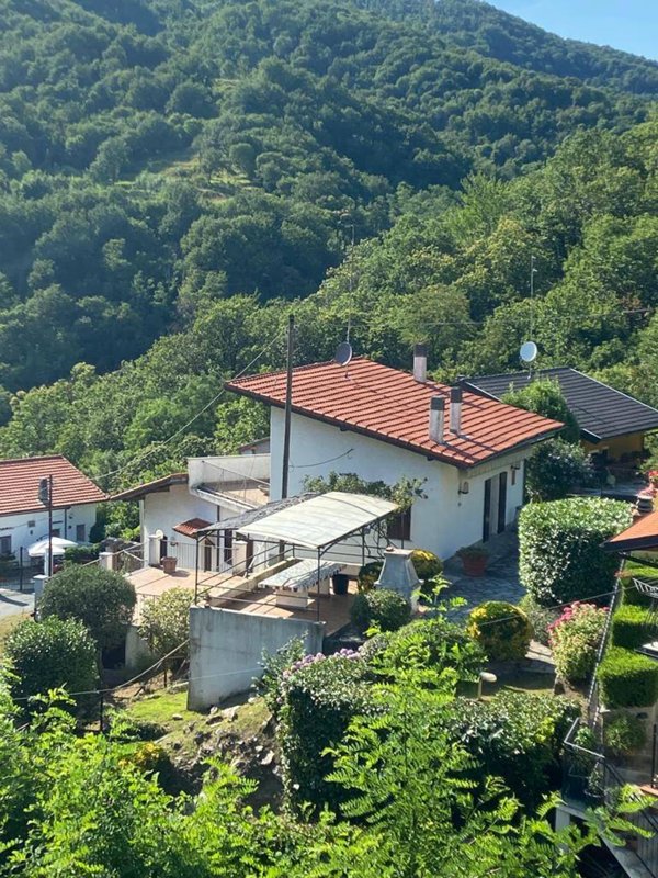 casa indipendente in vendita a Stella