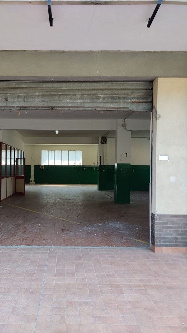 locale di sgombero in vendita a Stella