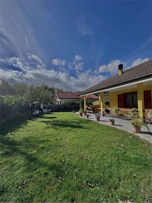 casa indipendente in vendita a Stella