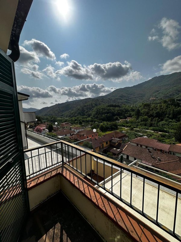 appartamento in vendita a Stellanello in zona Rossi