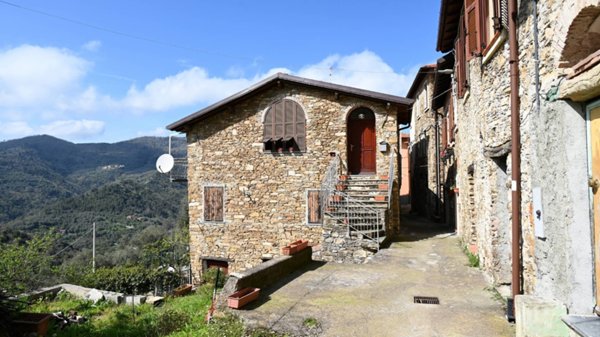 casa indipendente in vendita a Stellanello in zona Villarelli