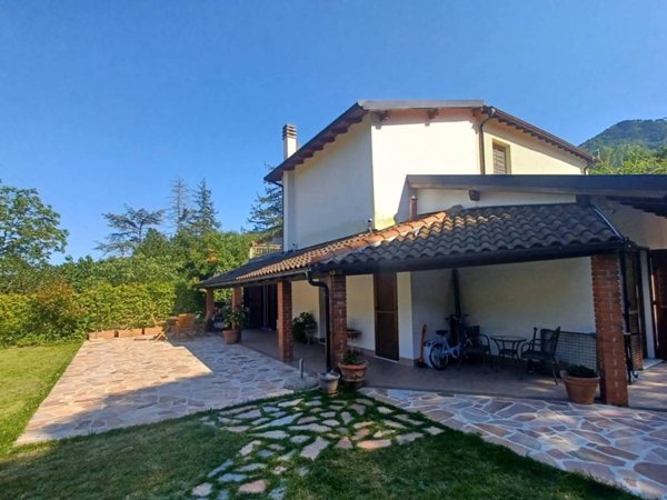 casa indipendente in vendita a Stellanello