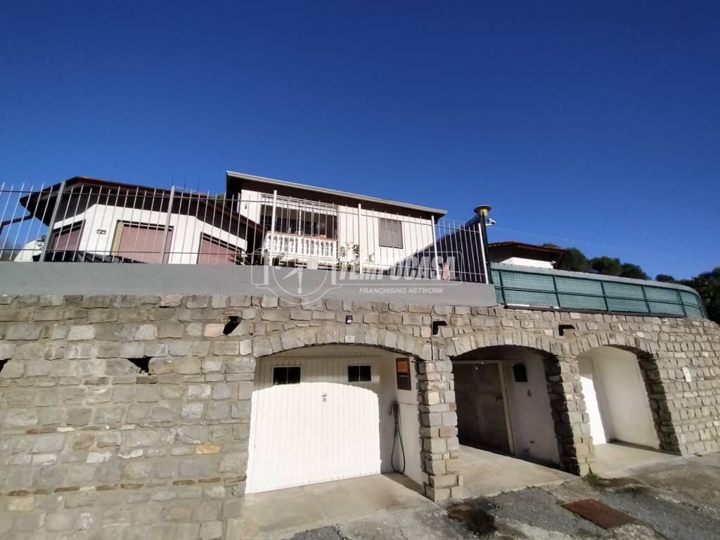 casa indipendente in vendita a Stellanello