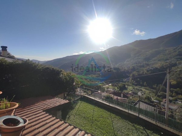 casa indipendente in vendita a Stellanello