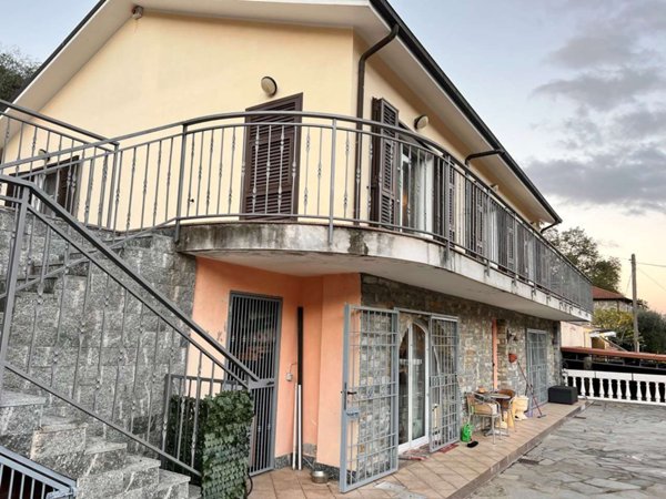 casa indipendente in vendita a Stellanello