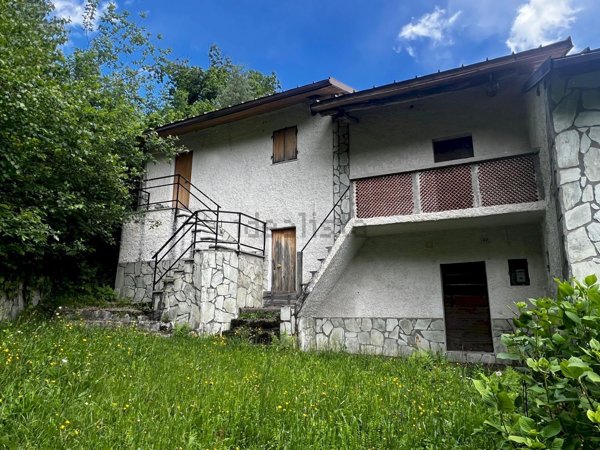 casa indipendente in vendita a Stellanello