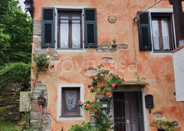 casa indipendente in vendita a Stellanello in zona Rossi