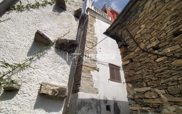 appartamento in vendita a Testico in zona Ginestro