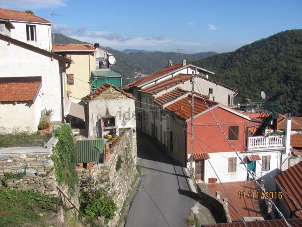casale in vendita a Testico in zona Ginestro