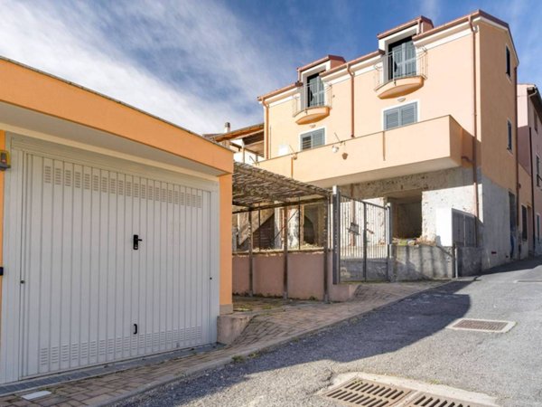 appartamento in vendita a Toirano