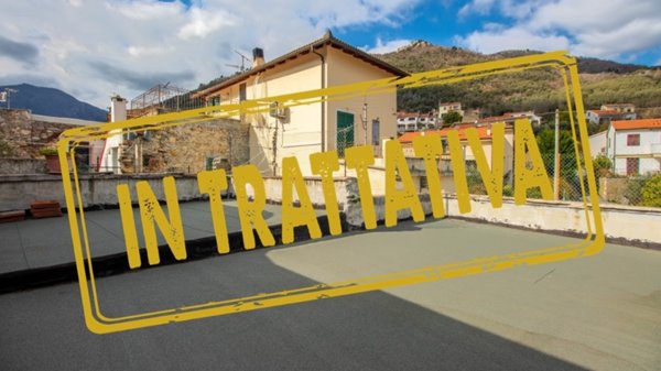 casa indipendente in vendita a Toirano