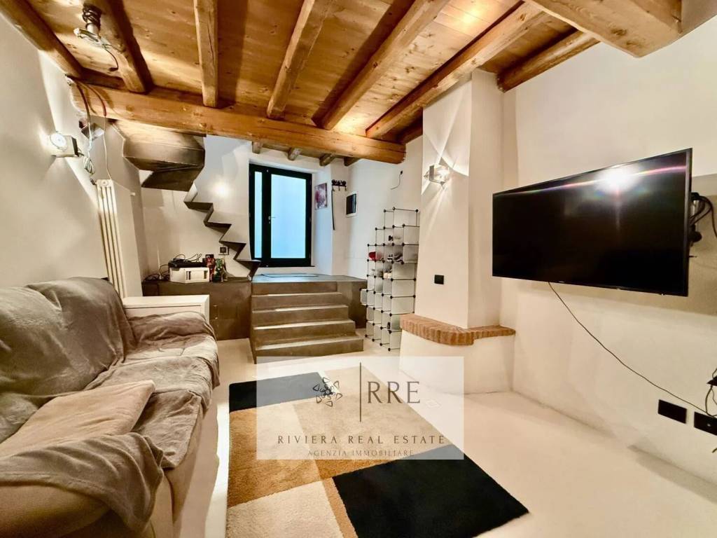 casa indipendente in vendita a Toirano